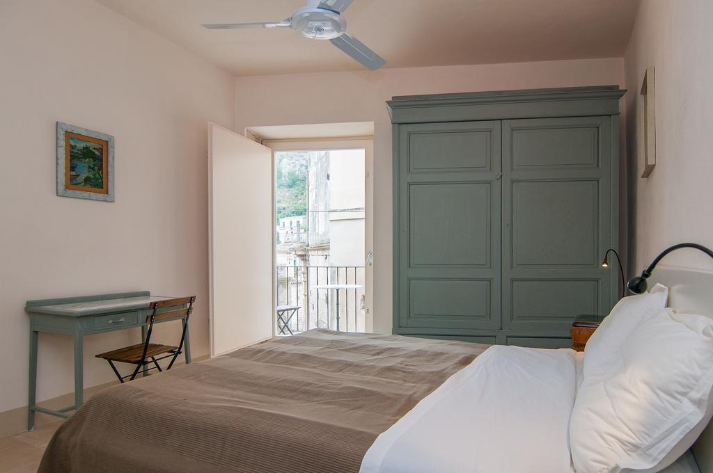 Apartamento Palazzo Degli Olivi Módica Habitación foto